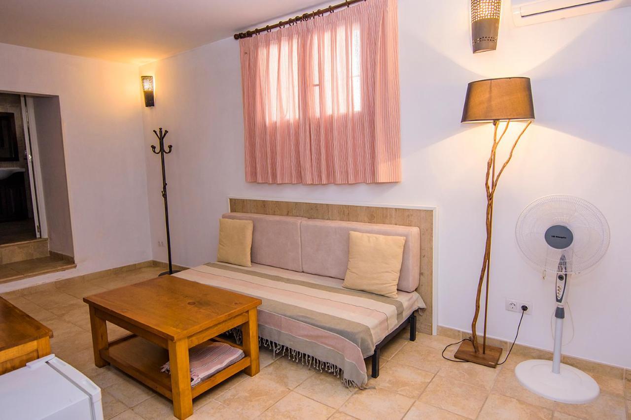 Bed and Breakfast Cortijo 4 Elementos à Lucainena de las Torres Extérieur photo